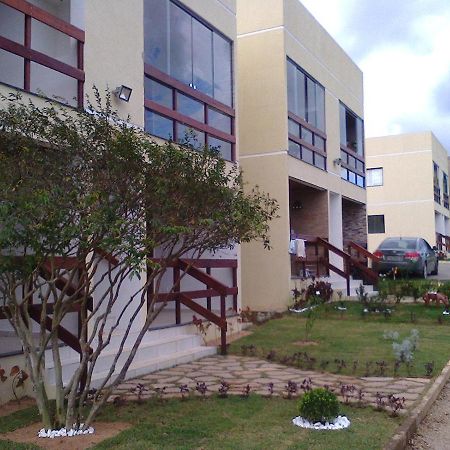 Flat Condominio Serra Negra 贝泽罗斯 外观 照片