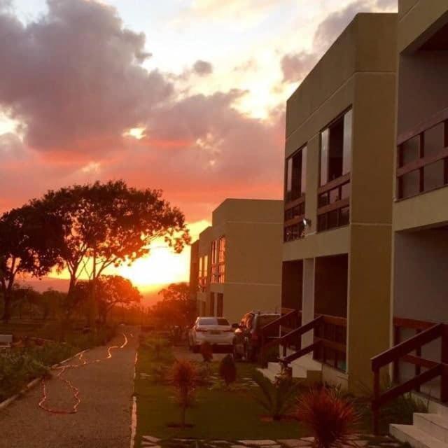Flat Condominio Serra Negra 贝泽罗斯 外观 照片